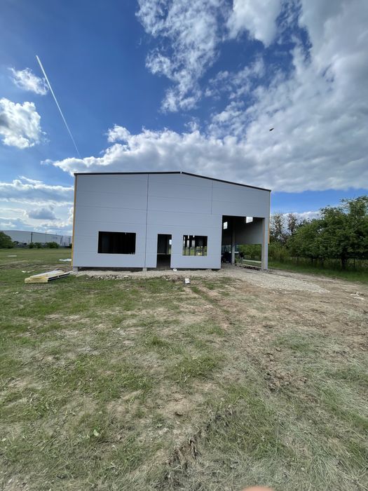 Constructii hale metalice/ montaj panouri sandwich