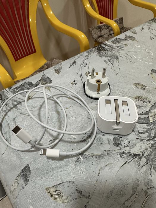 Iphene zaryadka original 100% apple galofka va kabel