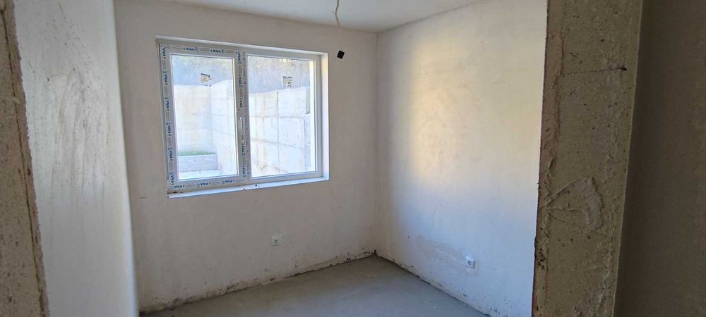 Продава се Тристаен апартамент в Варна, Възраждане 1 - 55 кв.м за 1491 €/кв.м - Снимка #10