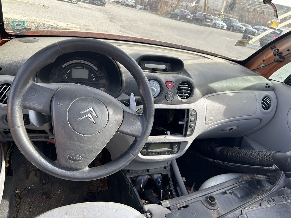 На части Citroen c3 pluriel 1.6i / Ситроен ц3 плуриел 1.6 бензин