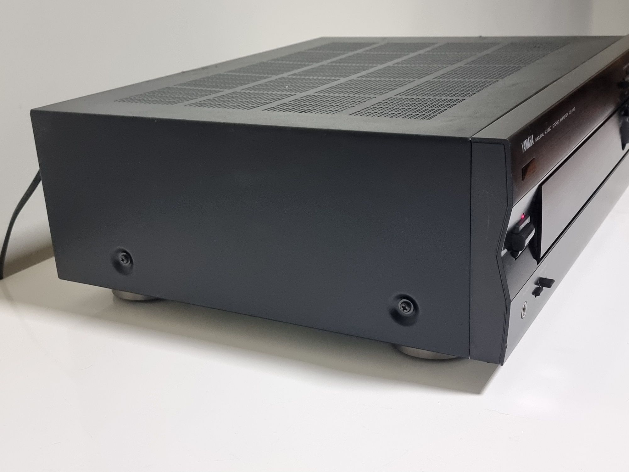 Yamaha AX-492 integrated amplifier