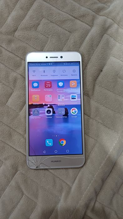 Продам Huawei p8 2017 года 3/16ГБ