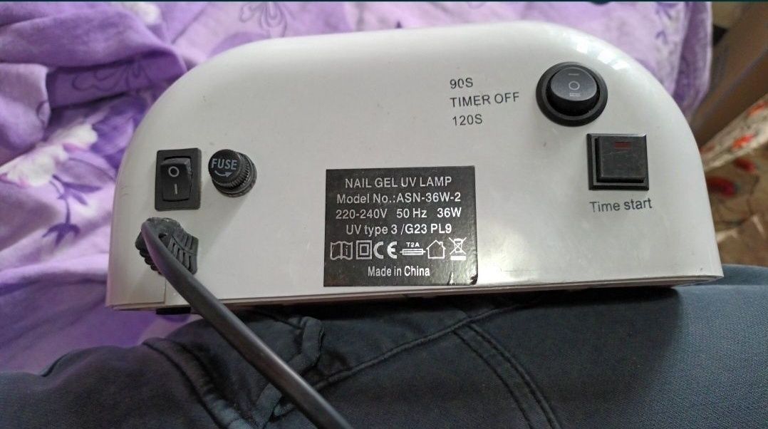 Lampa unghii ultra violete uv