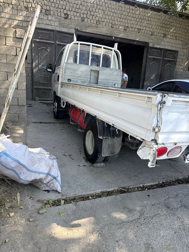 KIA BONGO 1.2tn sotiladi