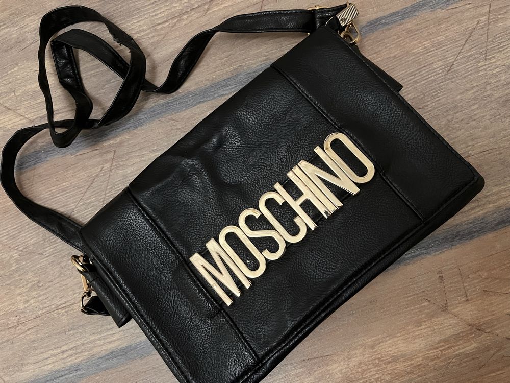 Чанта Moschino