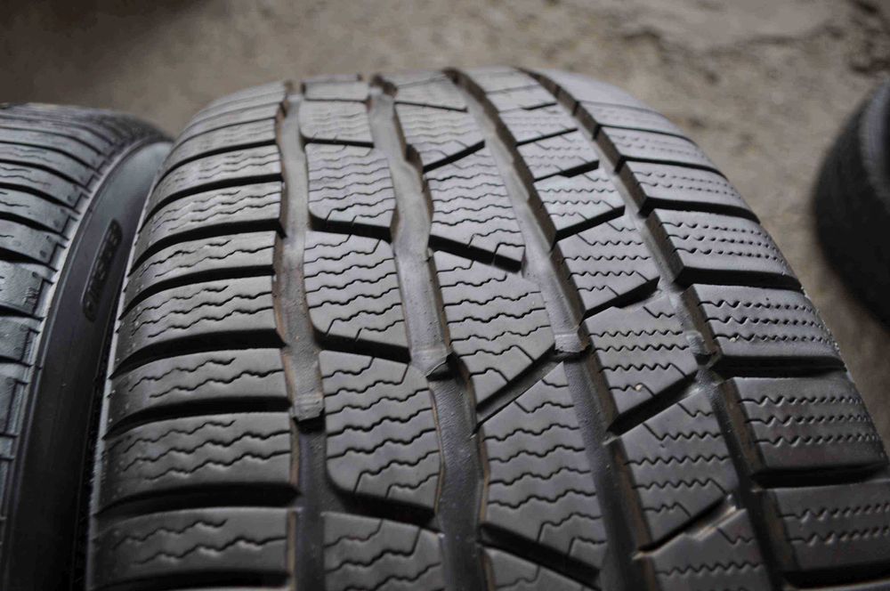 SET 2 Anvelope Iarna 245/40 R19 CONTINENTAL ContiWinterContact TS830P