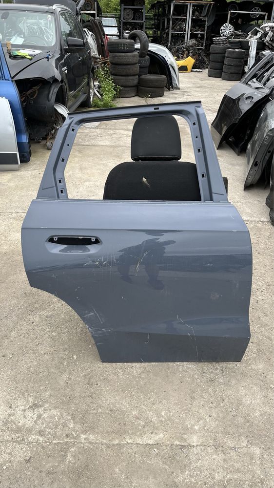 Задна дясна и задна лява и предна лява врата BMW X1 U11 2022-