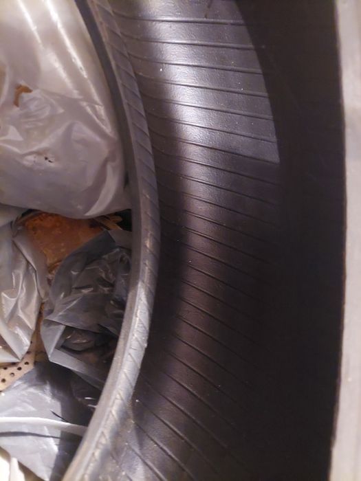 cauciucuri anvelope vară Bridgestone 175 65 15 impecabile ca noi