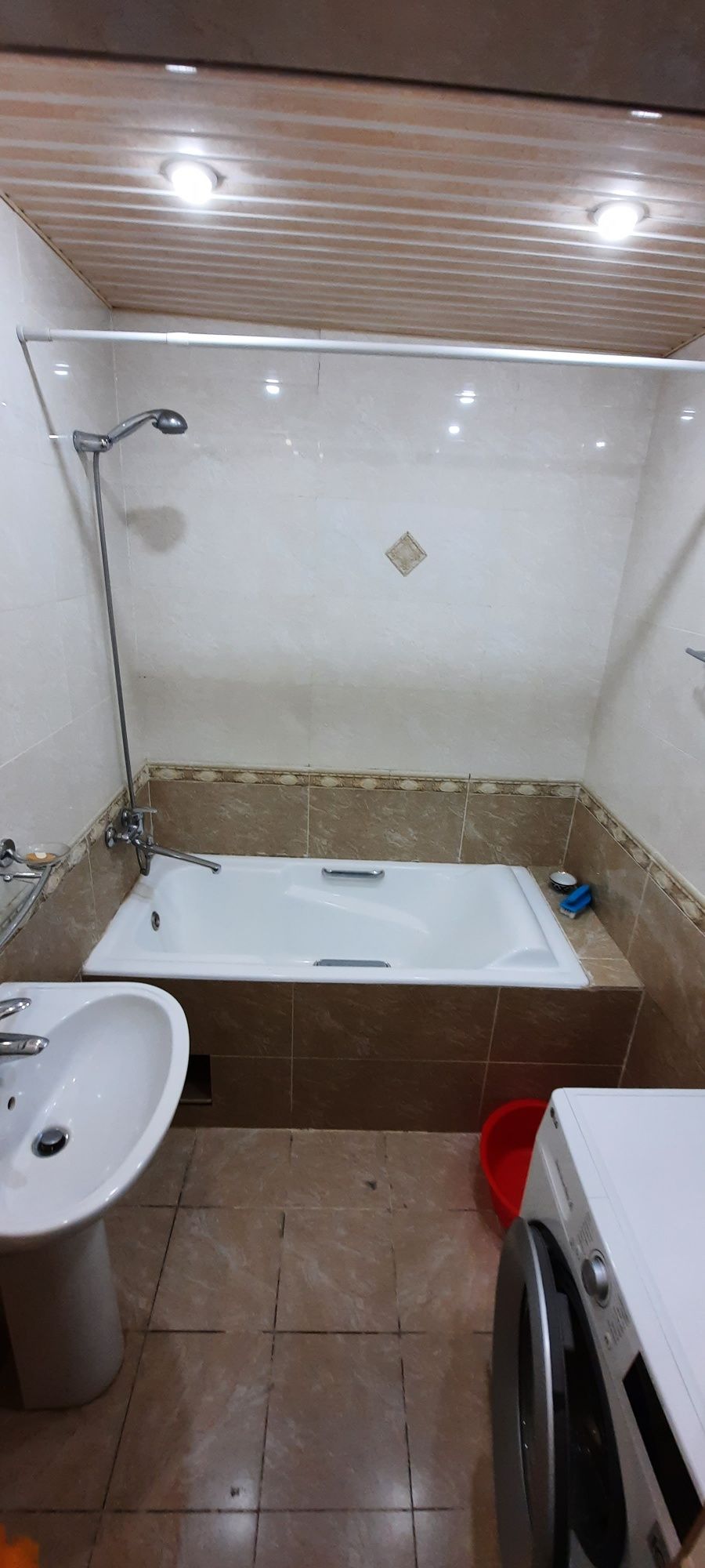 2 xonali kvartira ijaraga beriladi barcha sharoitlari bilan
