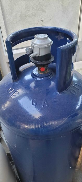 Se vinde  o butelie de 84 Litri,arata ca noua !!!