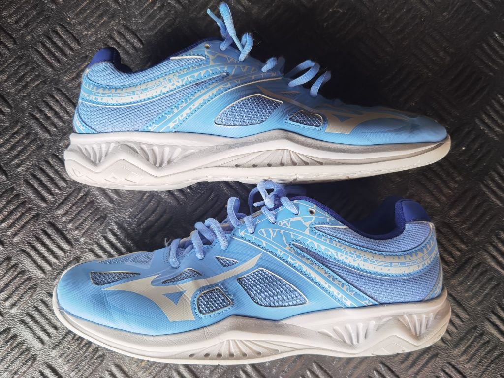 Маратонки  Mizuno 42, Adidas 42