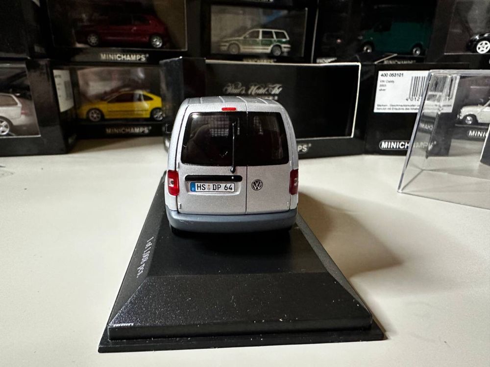 Macheta VolksWagen Caddy 1:43 Minichamps