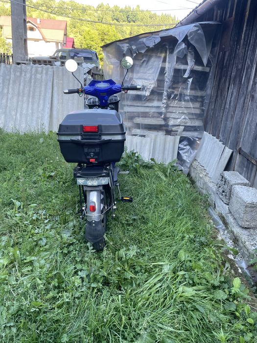 Scuter electric geli
