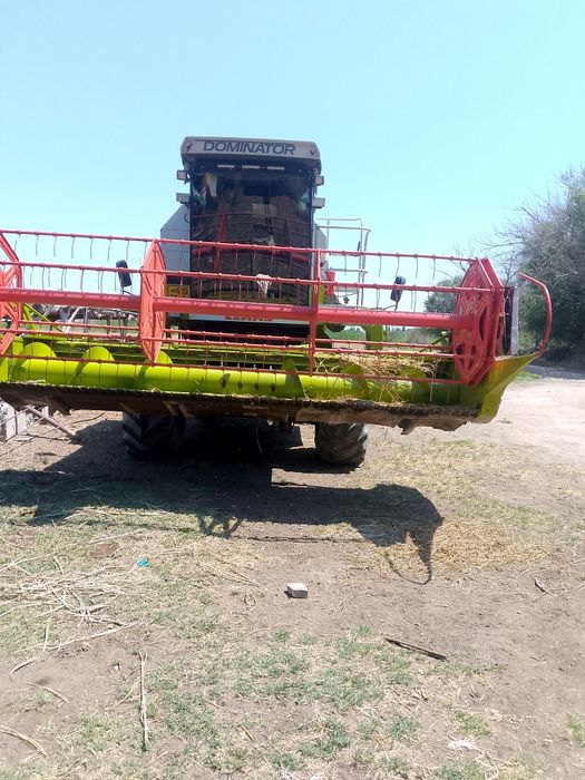 Claas daminator 130
