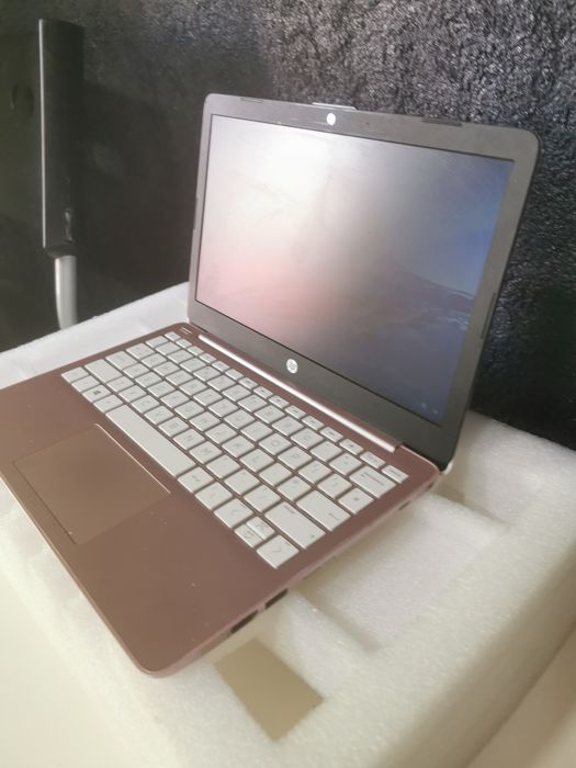 Vând laptop HP Stream model 11-ak0500sa
