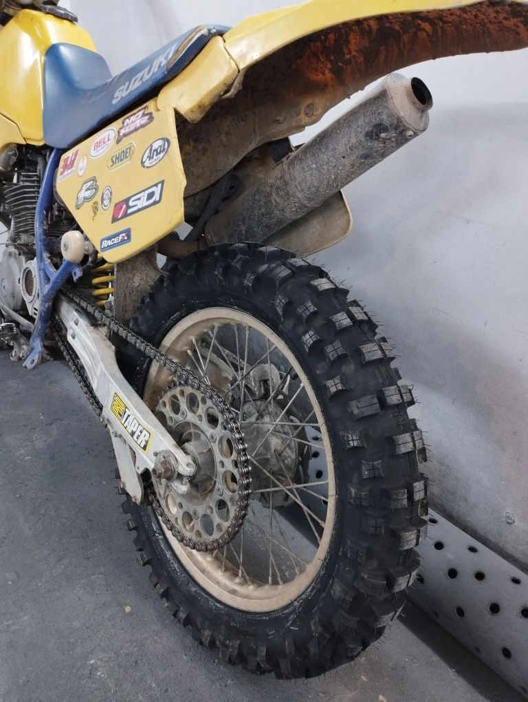 Suzuki dr250-ендуро