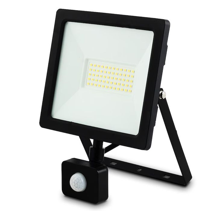 LED прожектор със сензор за движение, 30w / 50w / 100w