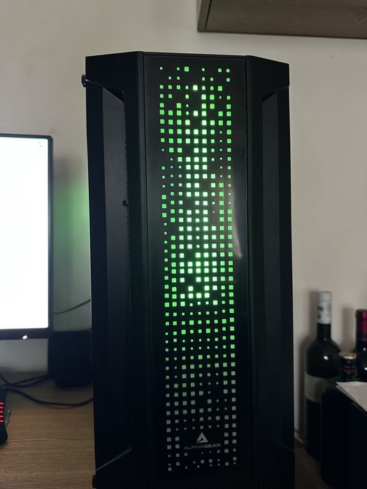 Pc gaming nou de 2 luni cu garantii urgent !