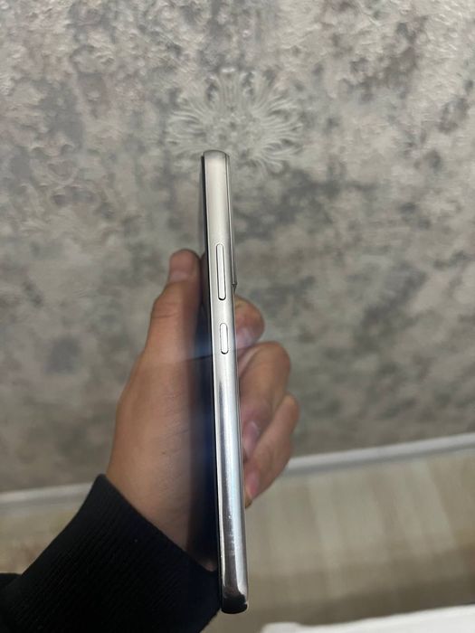 Samsung s22 sotiladi