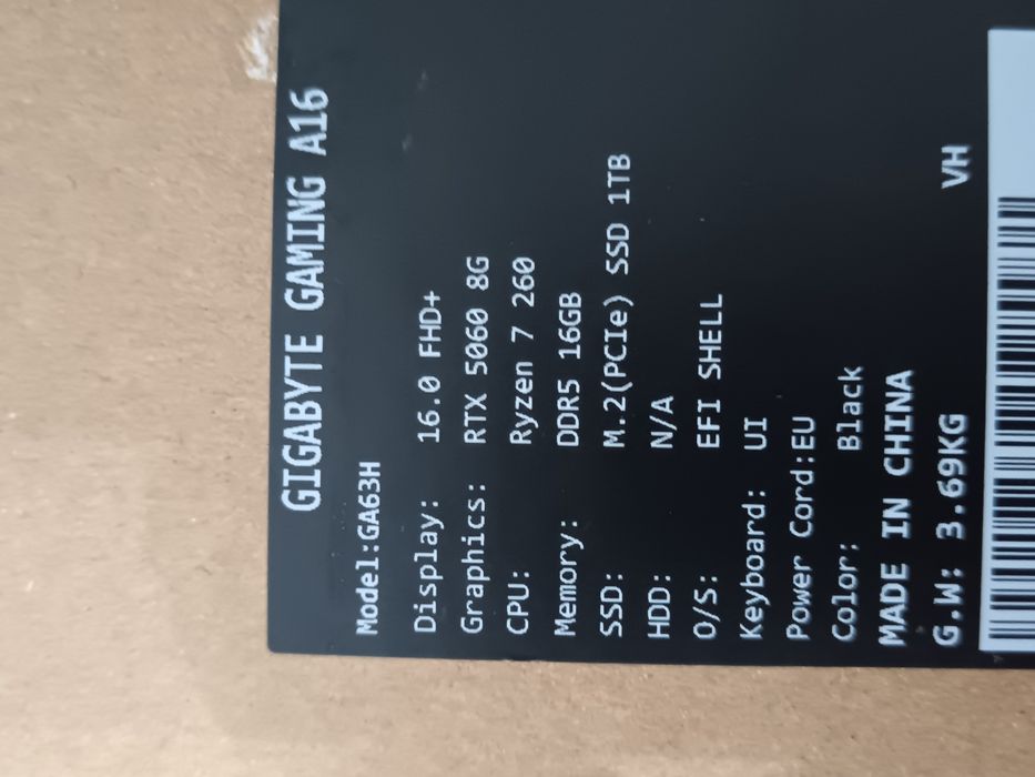 GAMING LAPTOP GIGABYTE A16 16ram 1tb ssd Rtx 5060 8g