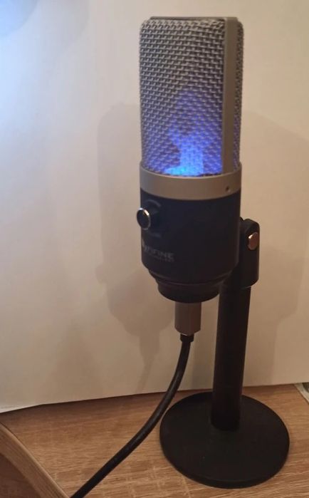 Конденсаторный микрофон для ПК Fifine K670.