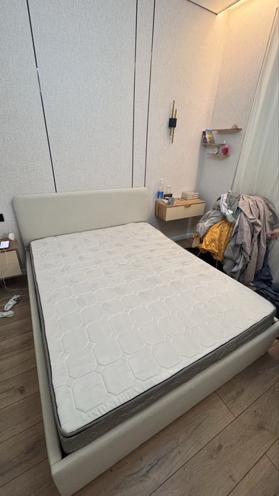 матрас 160*200. бу