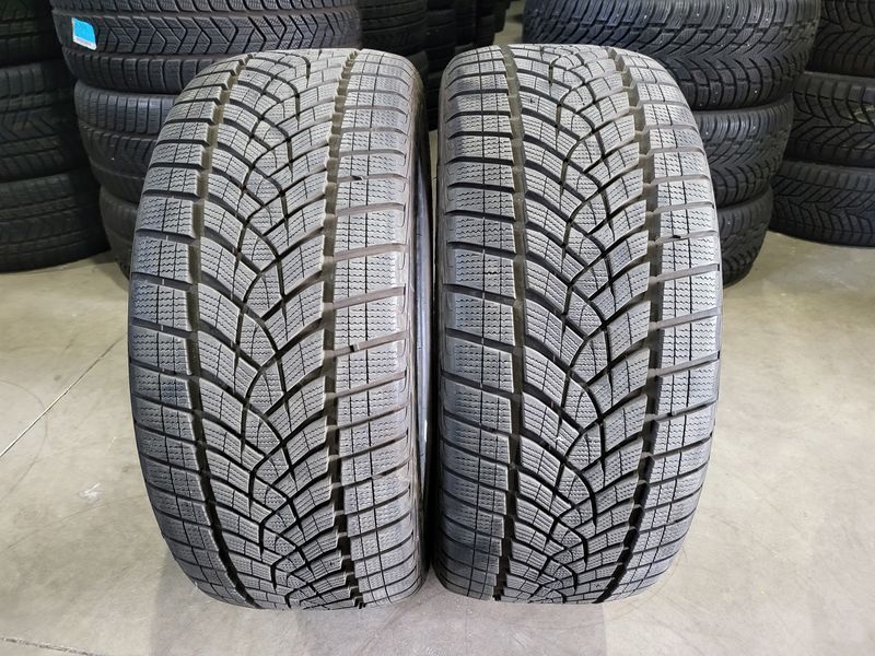 255/40/21 GOODYEAR 2бр