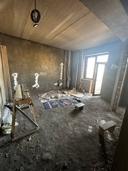 Срочно прадайутса квартера сагбон навастройка