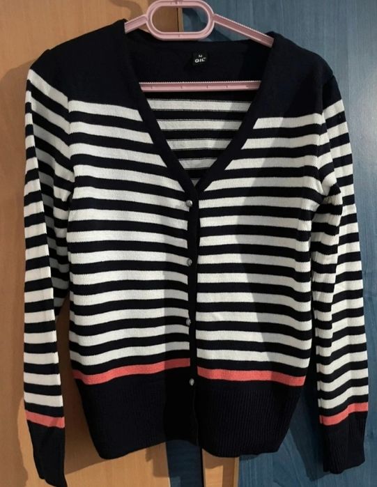 Sfetar nou marimea M