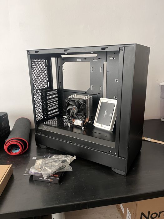 Carcasa fractal design pop silent negru mid