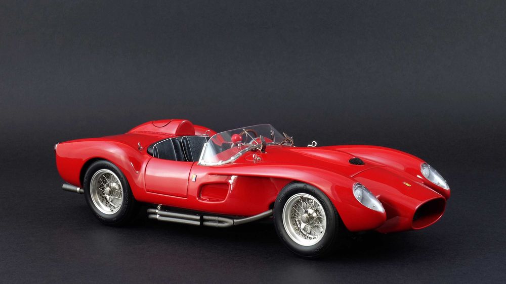 Macheta 1:18 Ferrari 250 Testa Rossa by CMC