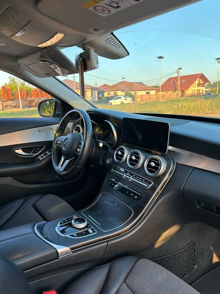 De vânzare autoturism Mercedes C220 .9 G din 2019