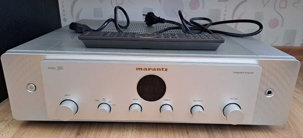 Интегрированный усилитель Marantz Model 30