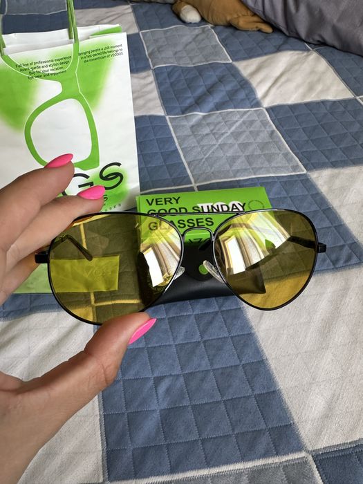 Продам солнцезащитные очки