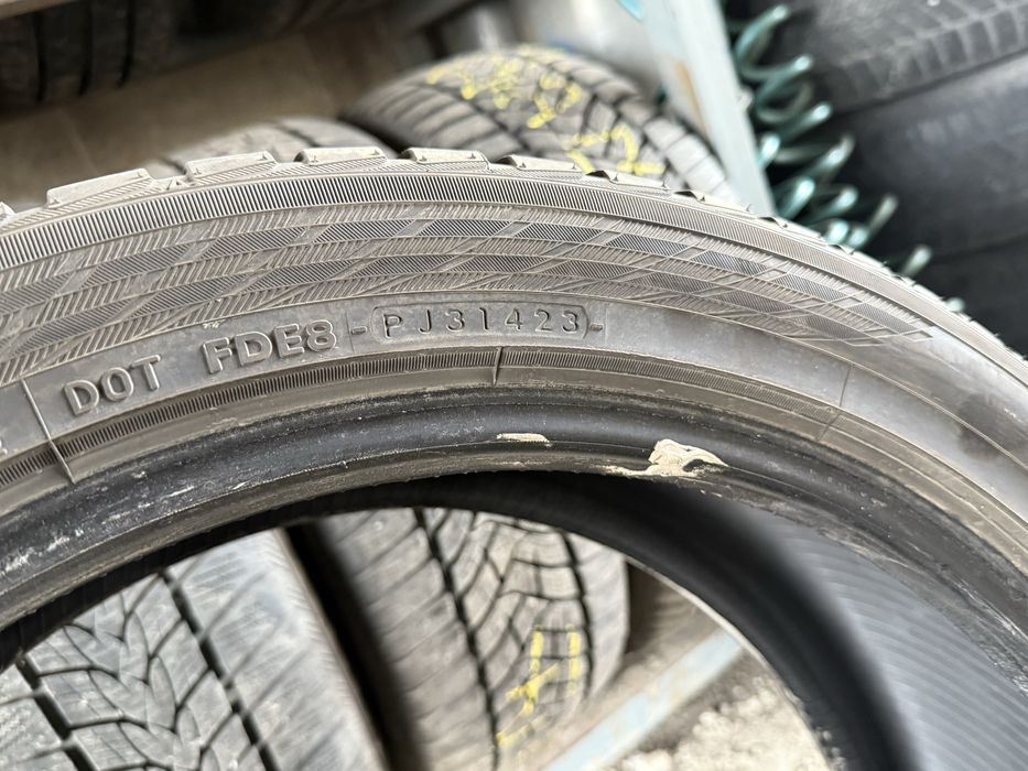 225/45R19 Yokohama - 2023г зимни