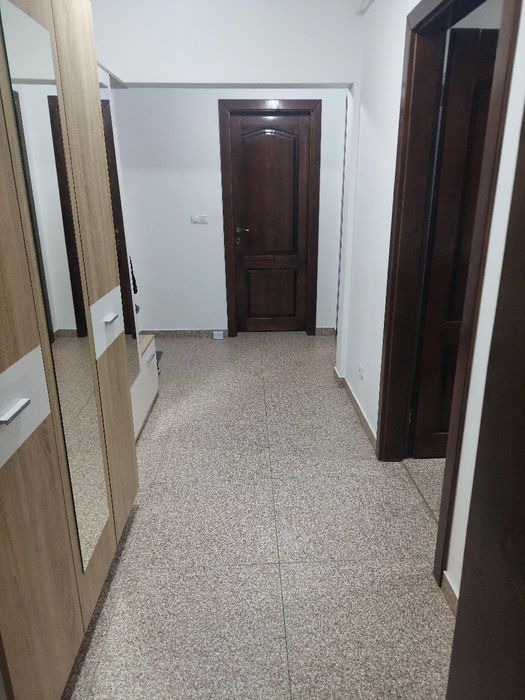 Apartament cu doua camere de inchiriat