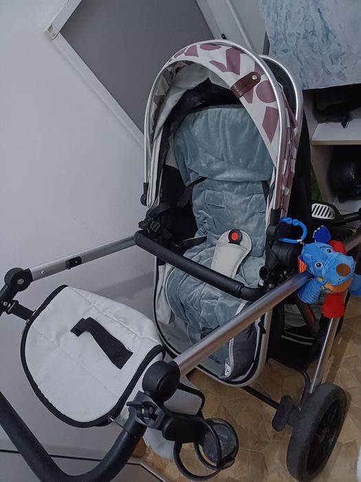 Бебешка количка 2&1