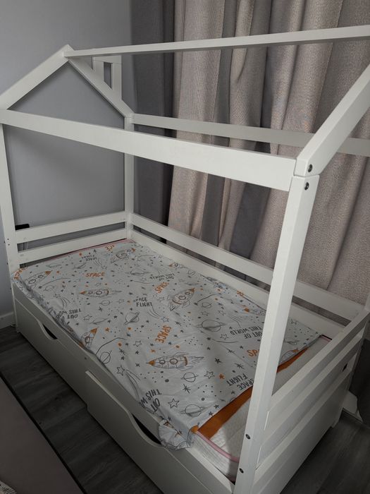 Продам детскую кровать с ортопедическим матрасом