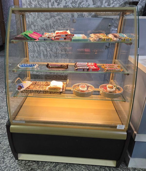 Carboma k70 холодильная витрина