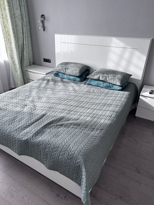 Продам кровать с матрасом