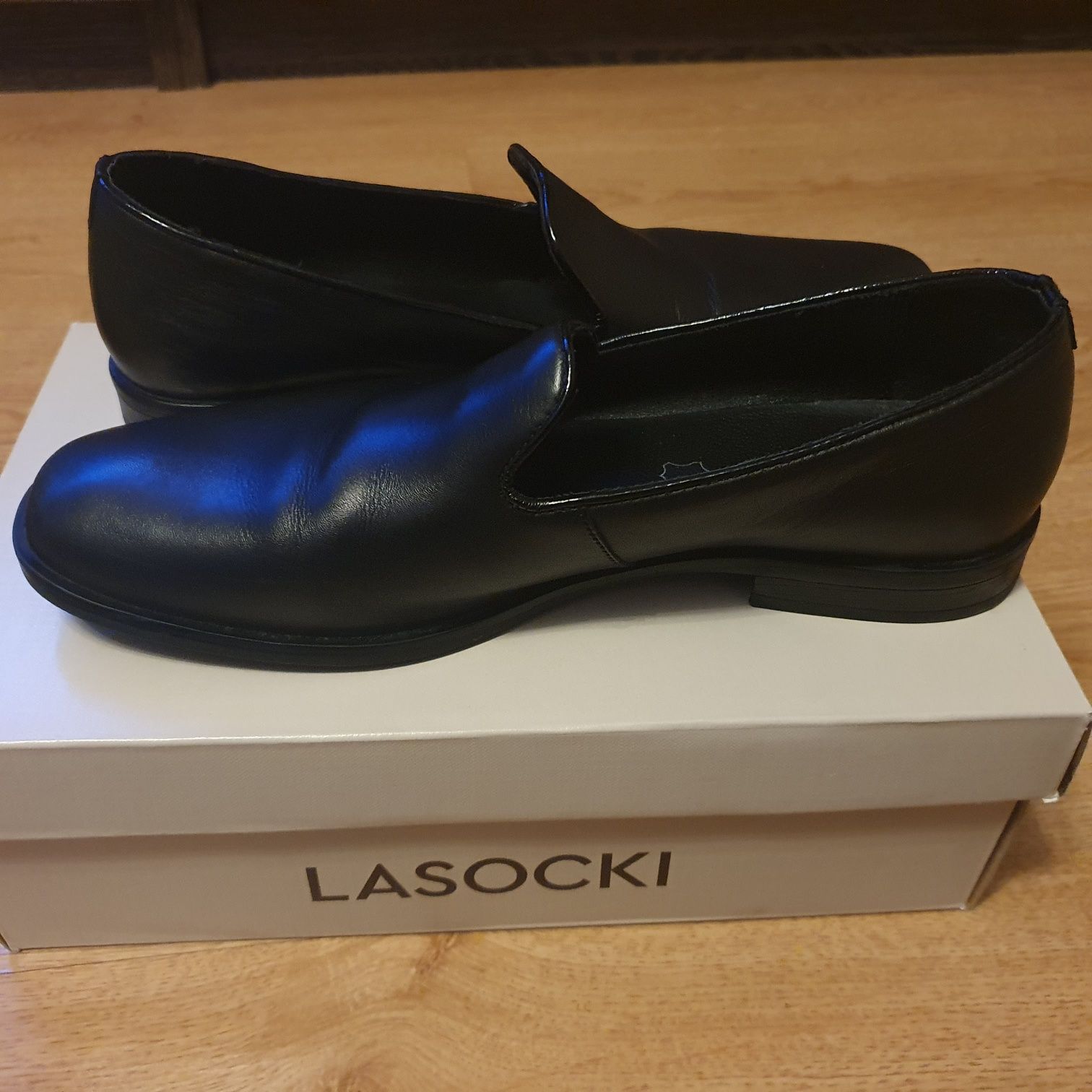 Дамски кожени обувки Lasocki