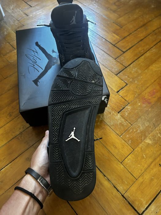 Jordan 4 black cat