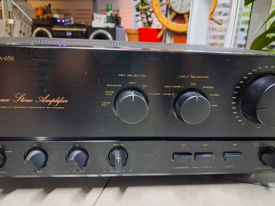Pioneer A 656 stereo amplifier