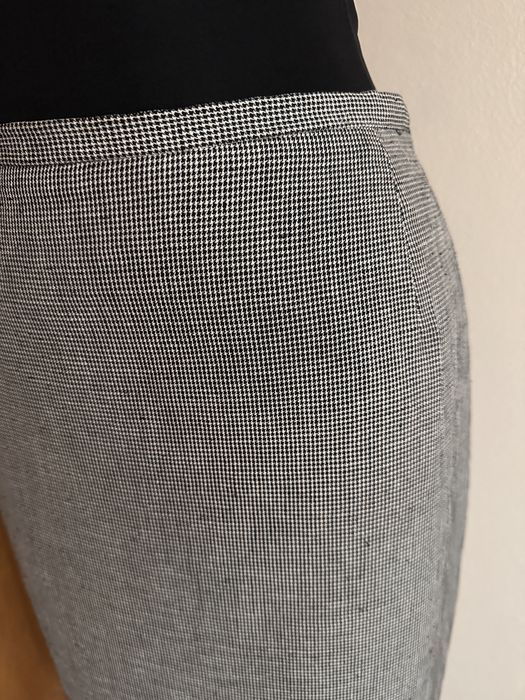 Fusta midi S talie inalta