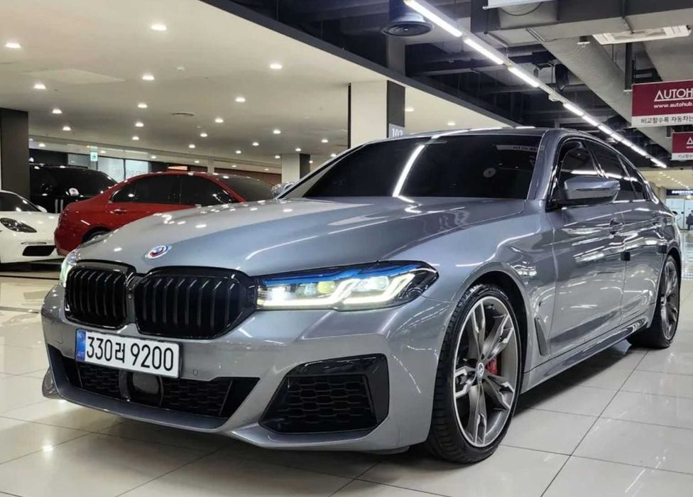 BMW M550i xDrive M Sport