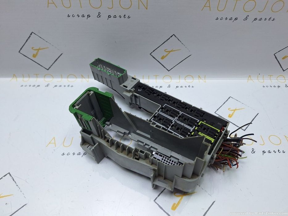 Panou sigurante OPEL CORSA C (F08, F68, X01) [ 2000 - 2009 ] 1.2 (Z 12 XE) 55KW|75HP OEM 09115150