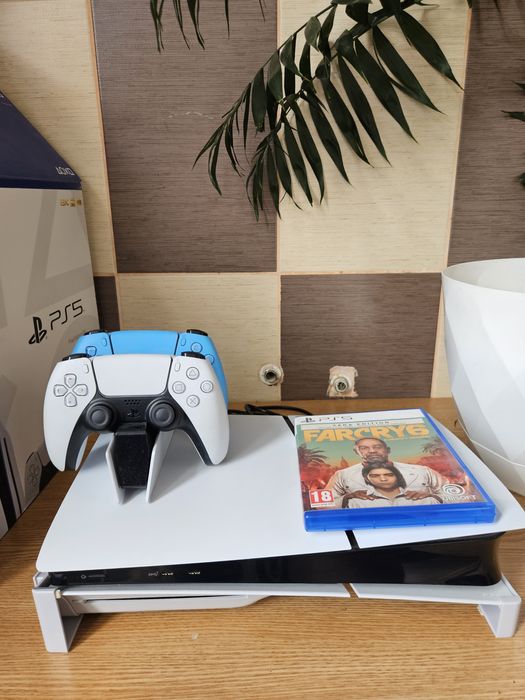 Vând Playstation 5