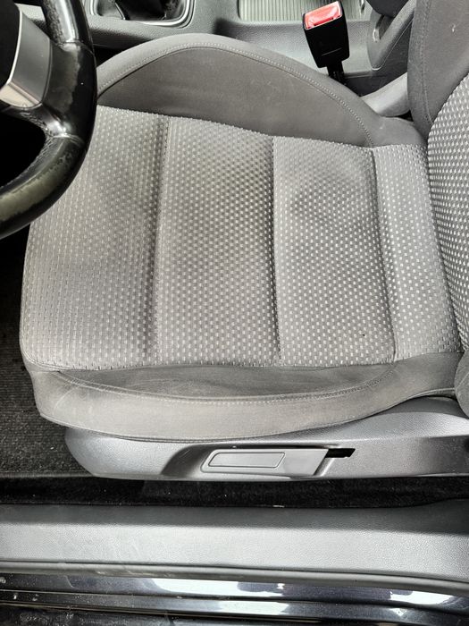 Vând Golf 5 1.4TSI 177cp
