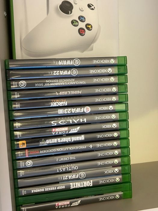 Xbox One S 1TB stare foarte buna