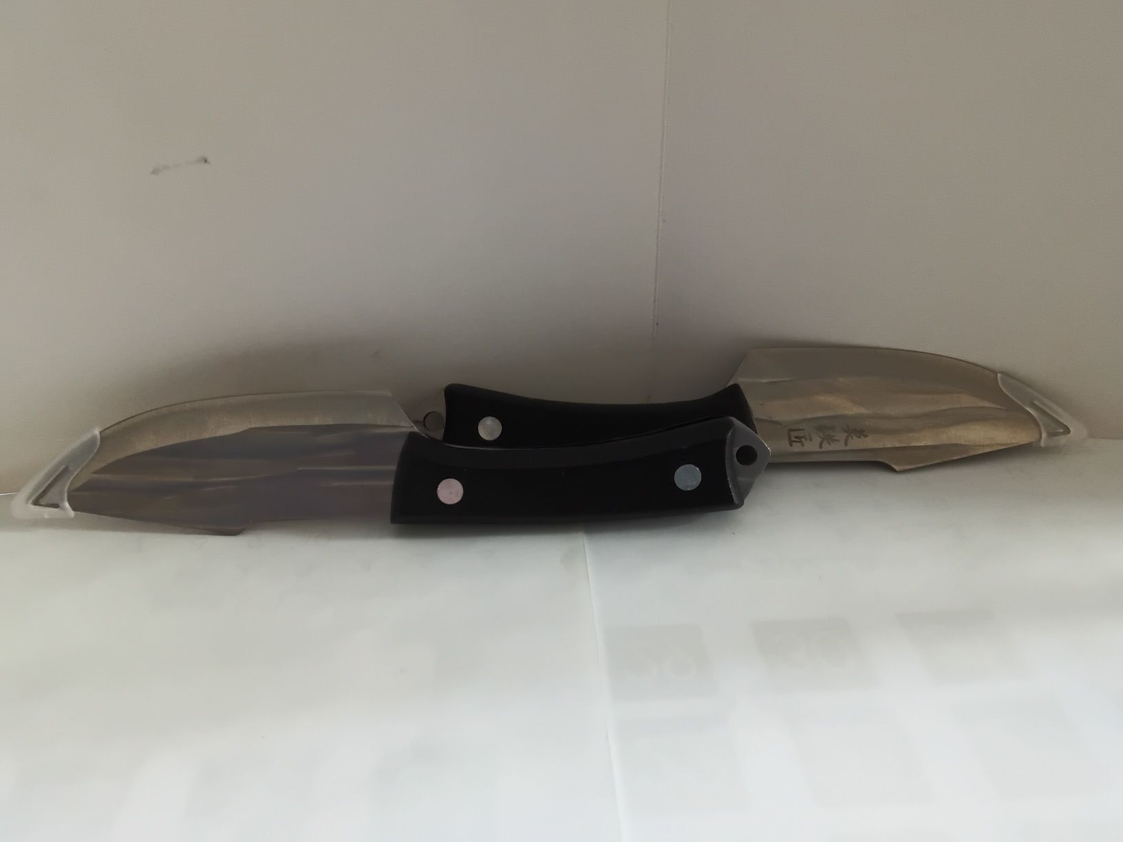 Японски ръчно ковани ловни и туристически ножове